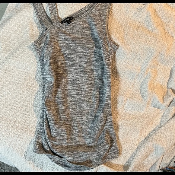 NOT FOR SALE Express Asymmetrical Heather Gray Knit Fitted Tank NWOT - Picture 3 of 5